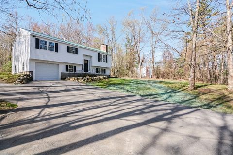 21 North End Road Townsend MA 01469
