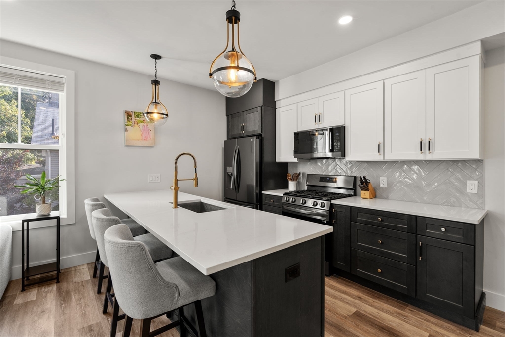 19 W Tremlett St 4