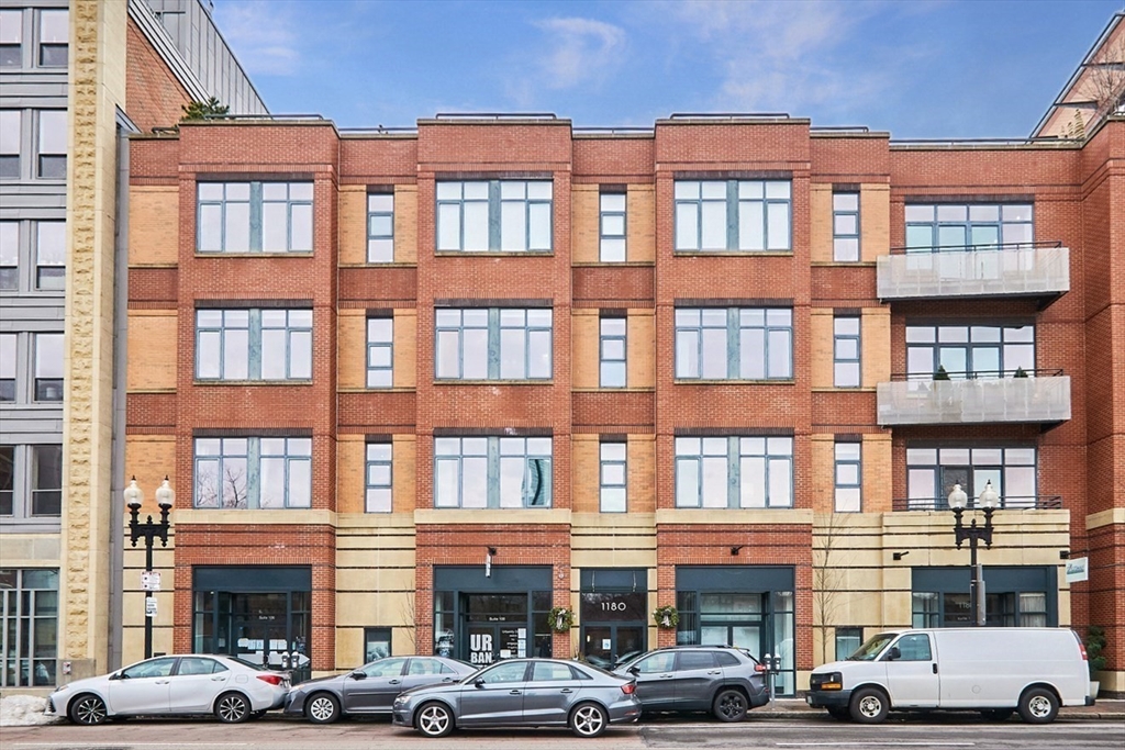 1180-1200 Washington Street 203
