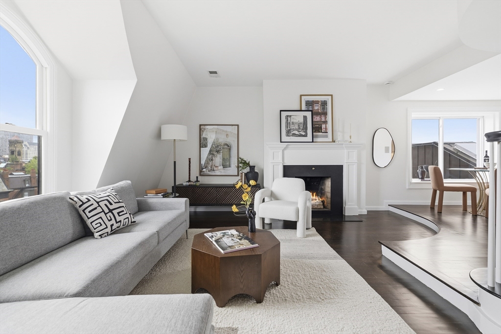124 Beacon PH1