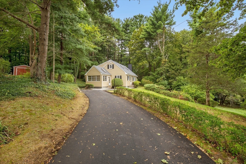 34 Carleton Rd