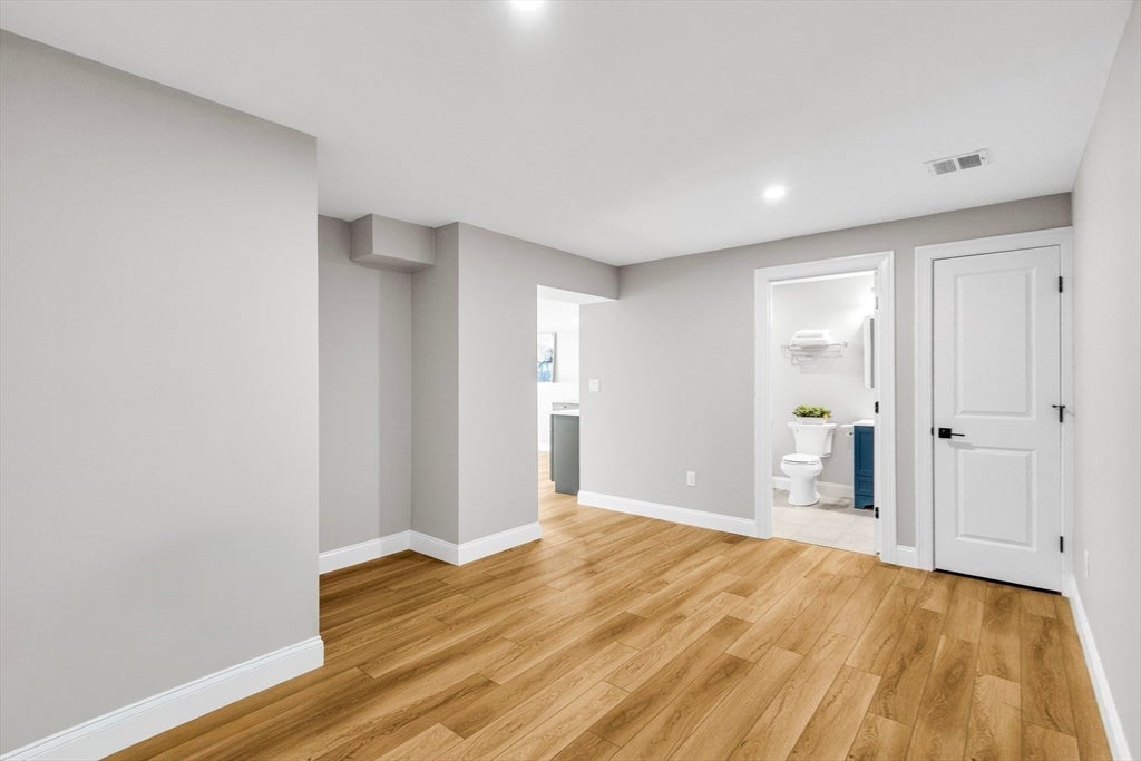 3 Oak Meadow Cir, Shrewsbury, MA, 3 Oak Meadow Cir, Shrewsbury, MA Photo #34