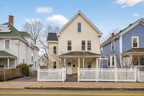 Photo of 146 Poplar St, Boston, MA 02131 (MLS # 73526155)