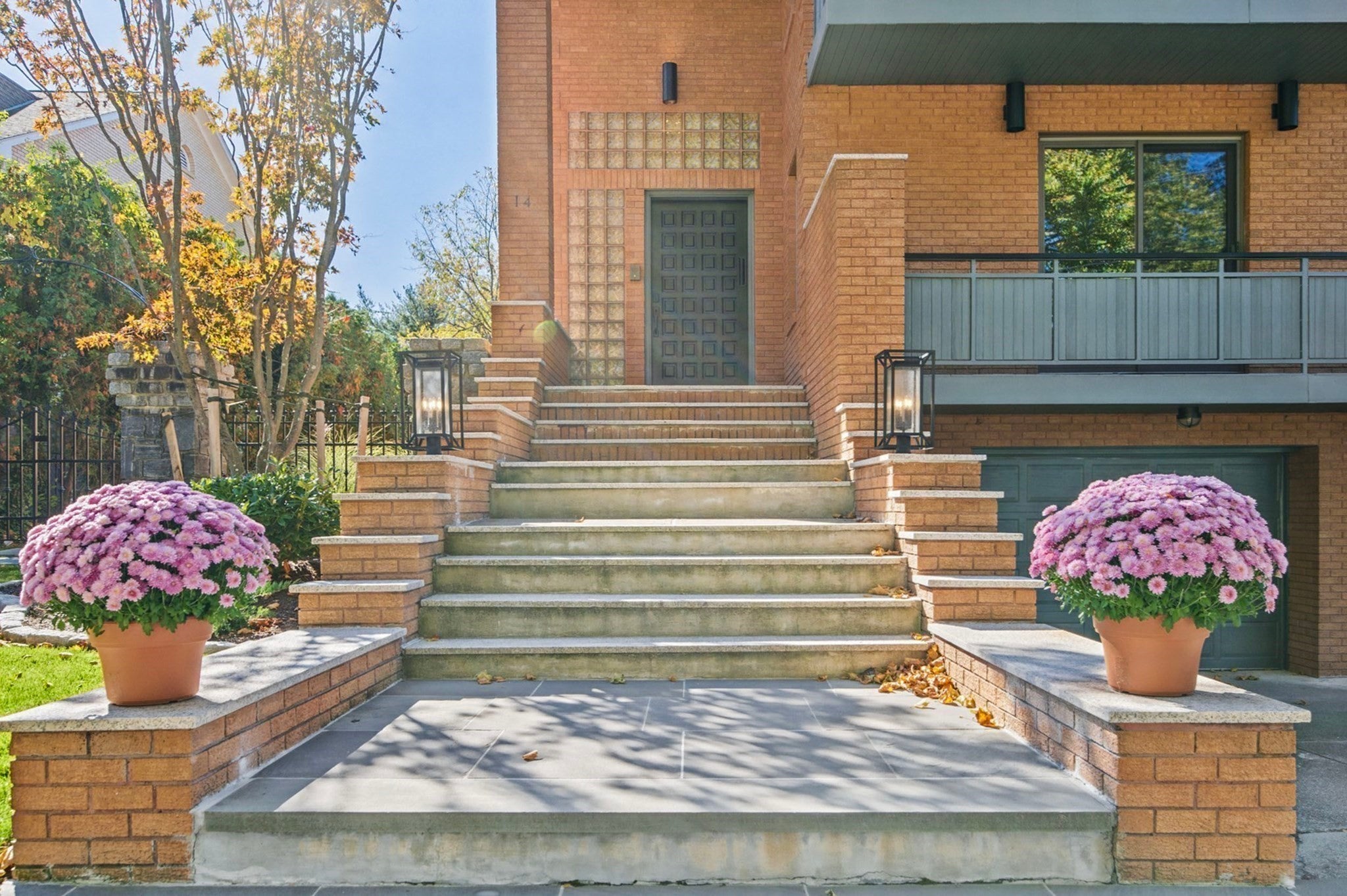 14 Maxcy Dr