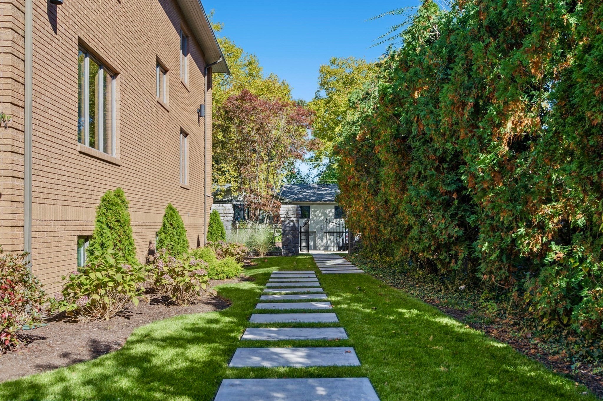 14 Maxcy Dr, Providence, RI Photo #32