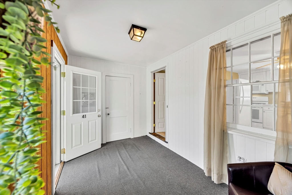 41 Yelverton Ln