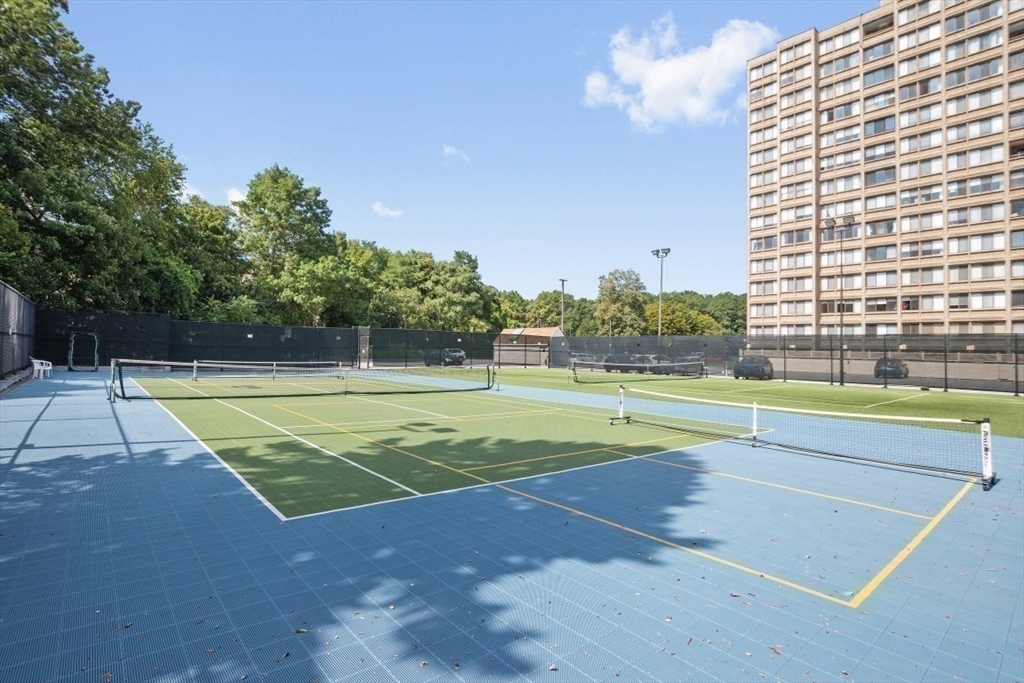 250 Hammond Pond Parkway 609N