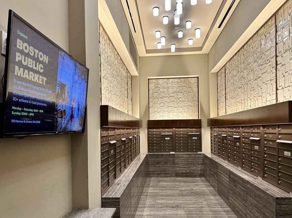 Boston, Massachusetts 02114, United States, ,1 BathroomBathrooms,Residential,Active,195349