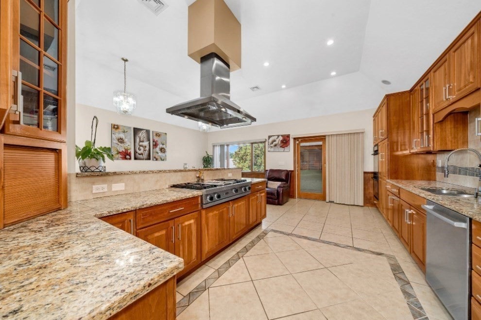 33 Tedford Ave, Revere, MA, 33 Tedford Ave, Revere, MA Photo #11