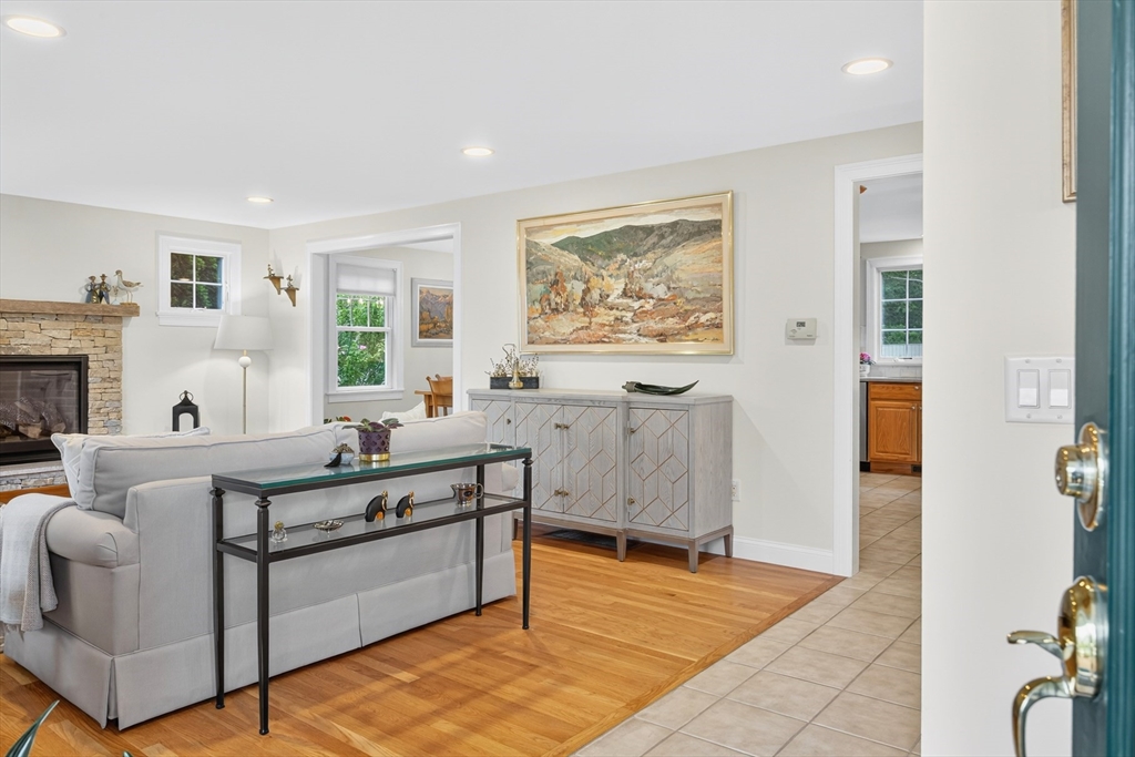 25 Mill Farm Way 25