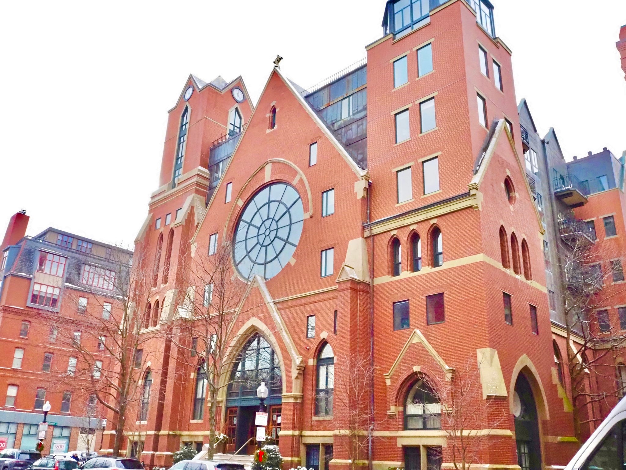 2 Clarendon Street