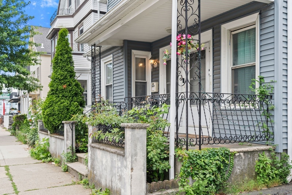 192 Pearl St