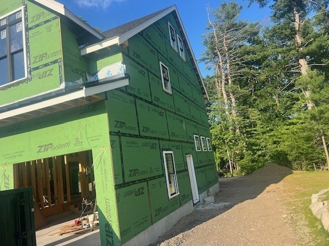 10 Colantoni Drive