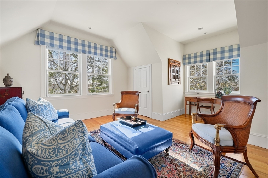 Barnstable, Massachusetts 02655, United States, 5 Bedrooms Bedrooms, ,6 BathroomsBathrooms,Residential,Active,98819