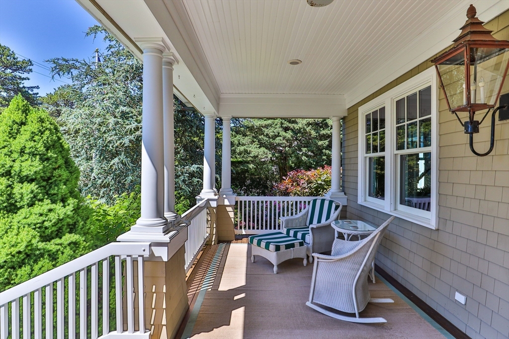 Barnstable, Massachusetts 02655, United States, 5 Bedrooms Bedrooms, ,6 BathroomsBathrooms,Residential,Active,98819