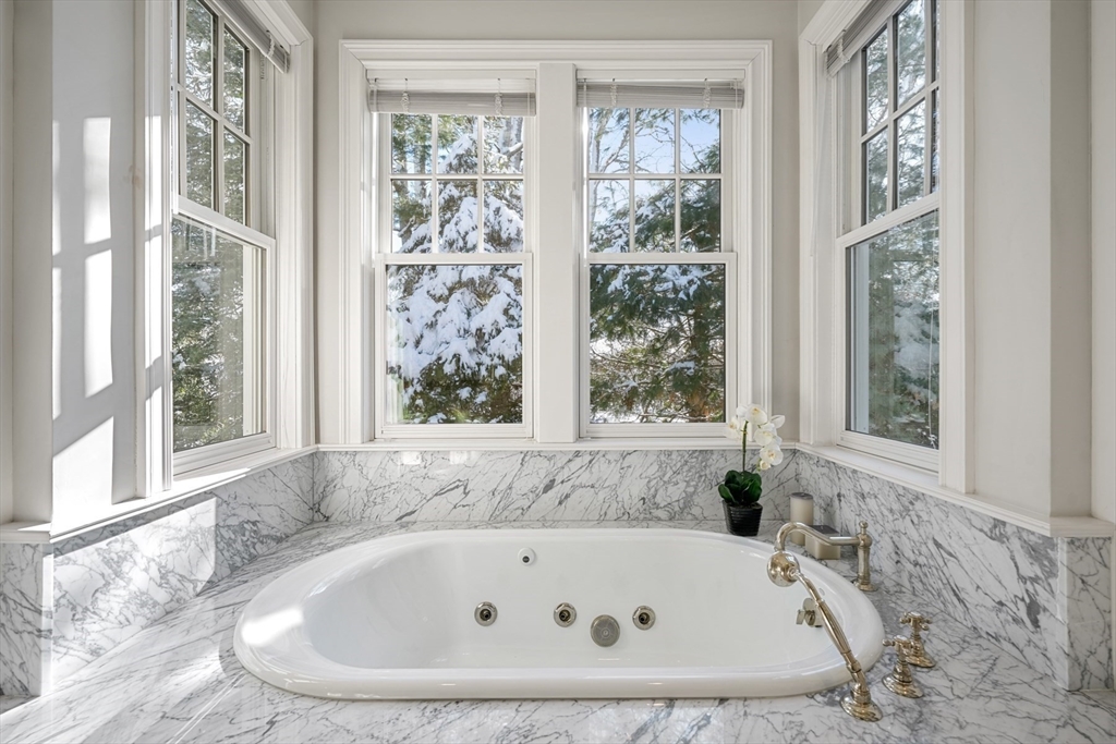 Barnstable, Massachusetts 02655, United States, 5 Bedrooms Bedrooms, ,6 BathroomsBathrooms,Residential,Active,98819