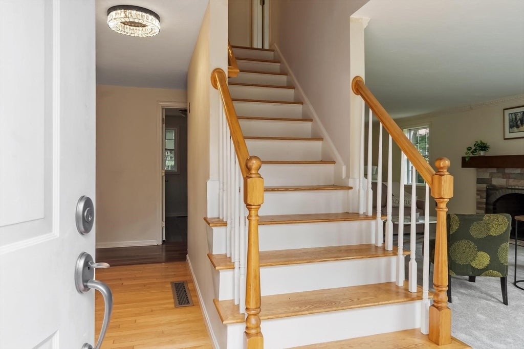 30 Twin Diamond Dr, Bridgewater, MA Photo #18