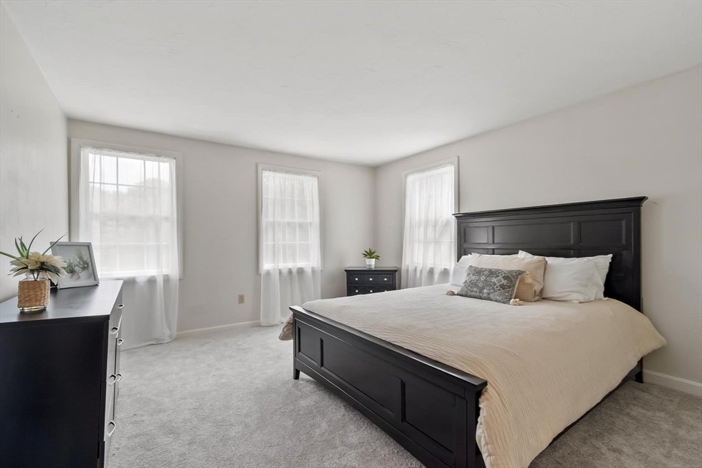 30 Twin Diamond Dr, Bridgewater, MA Photo #22