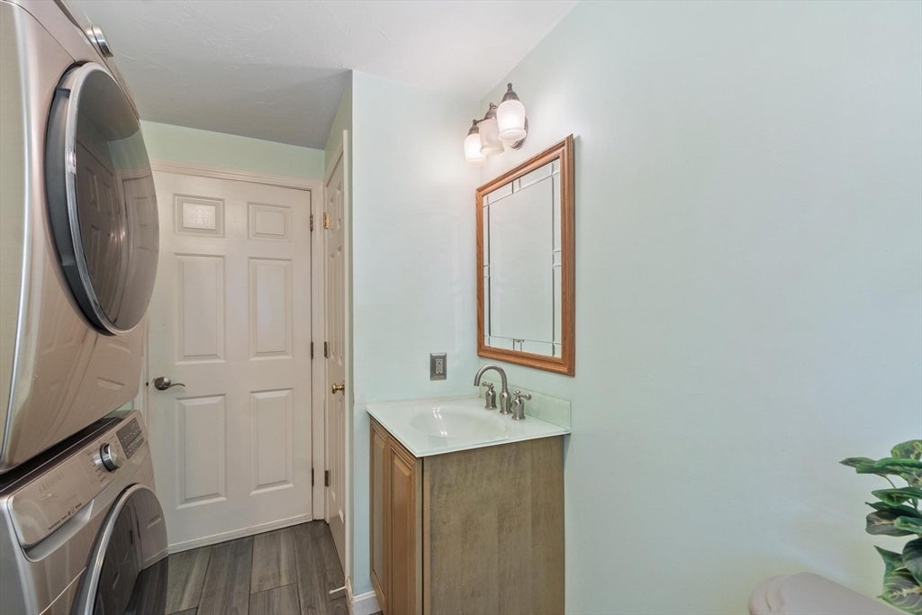 30 Twin Diamond Dr, Bridgewater, MA Photo #17