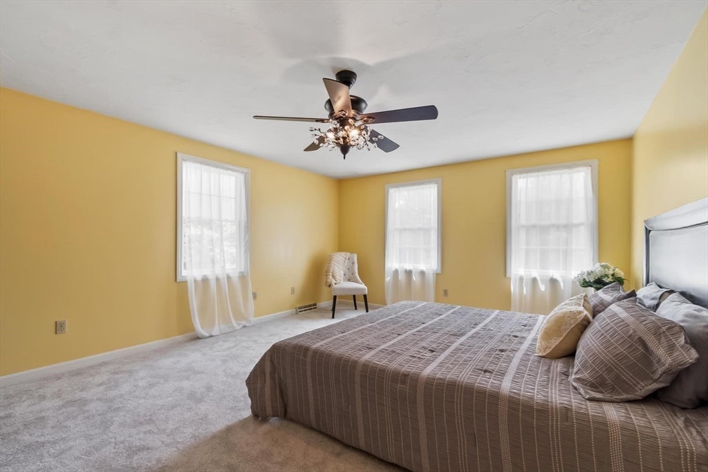 30 Twin Diamond Dr, Bridgewater, MA Photo #20