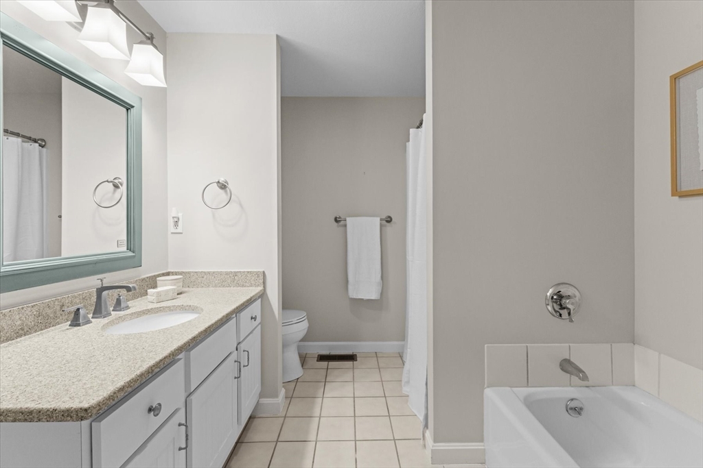 36 John Dr #36, Grafton, MA, 36 John Dr #36, Grafton, MA Photo #21