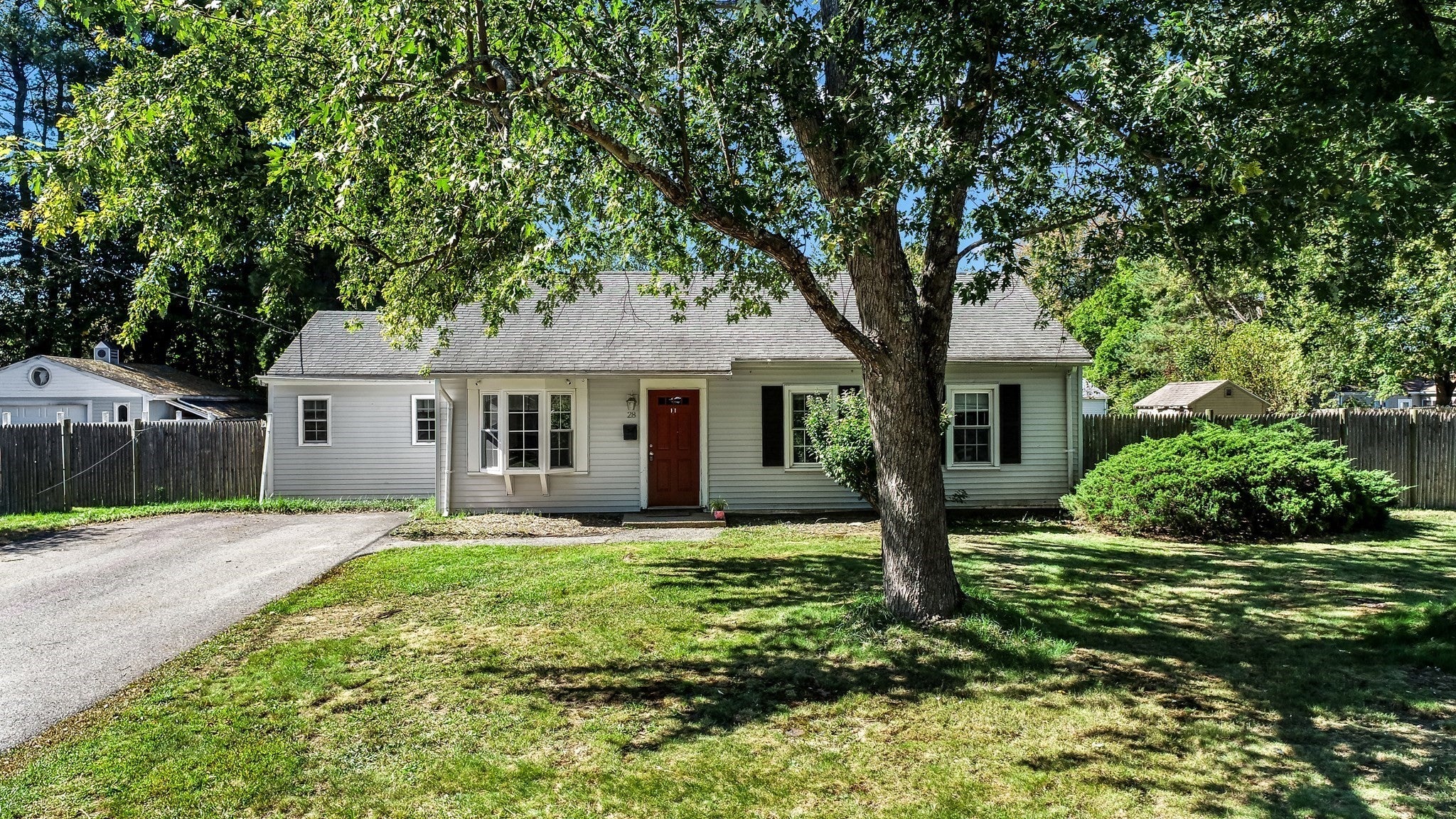 28 Hogg Memorial Dr, Whitman, MA Photo #1