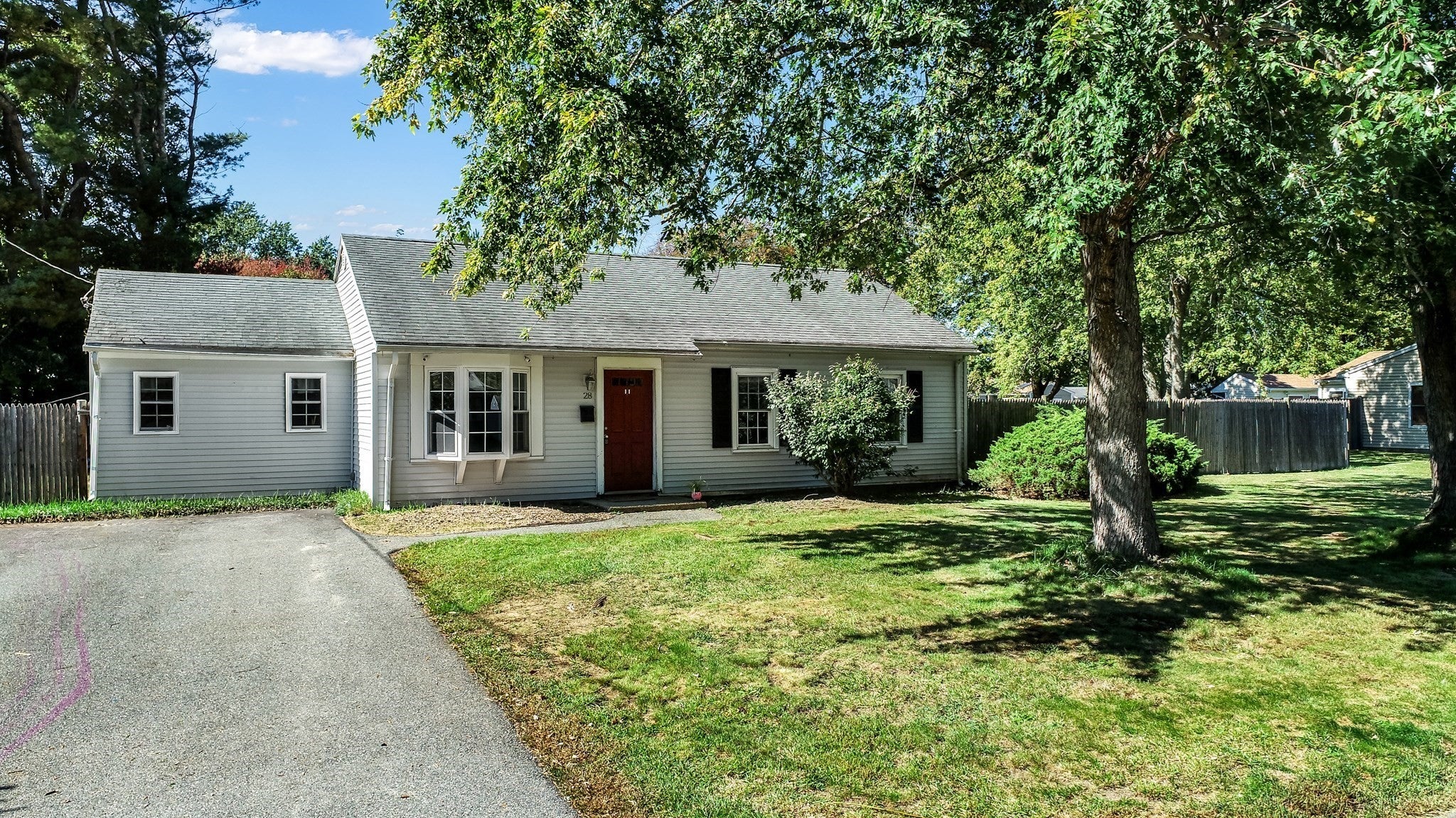 28 Hogg Memorial Dr, Whitman, MA Photo #3