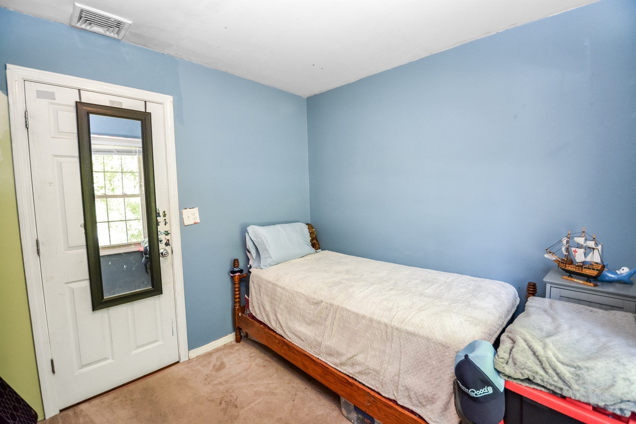 28 Hogg Memorial Dr, Whitman, MA Photo #17