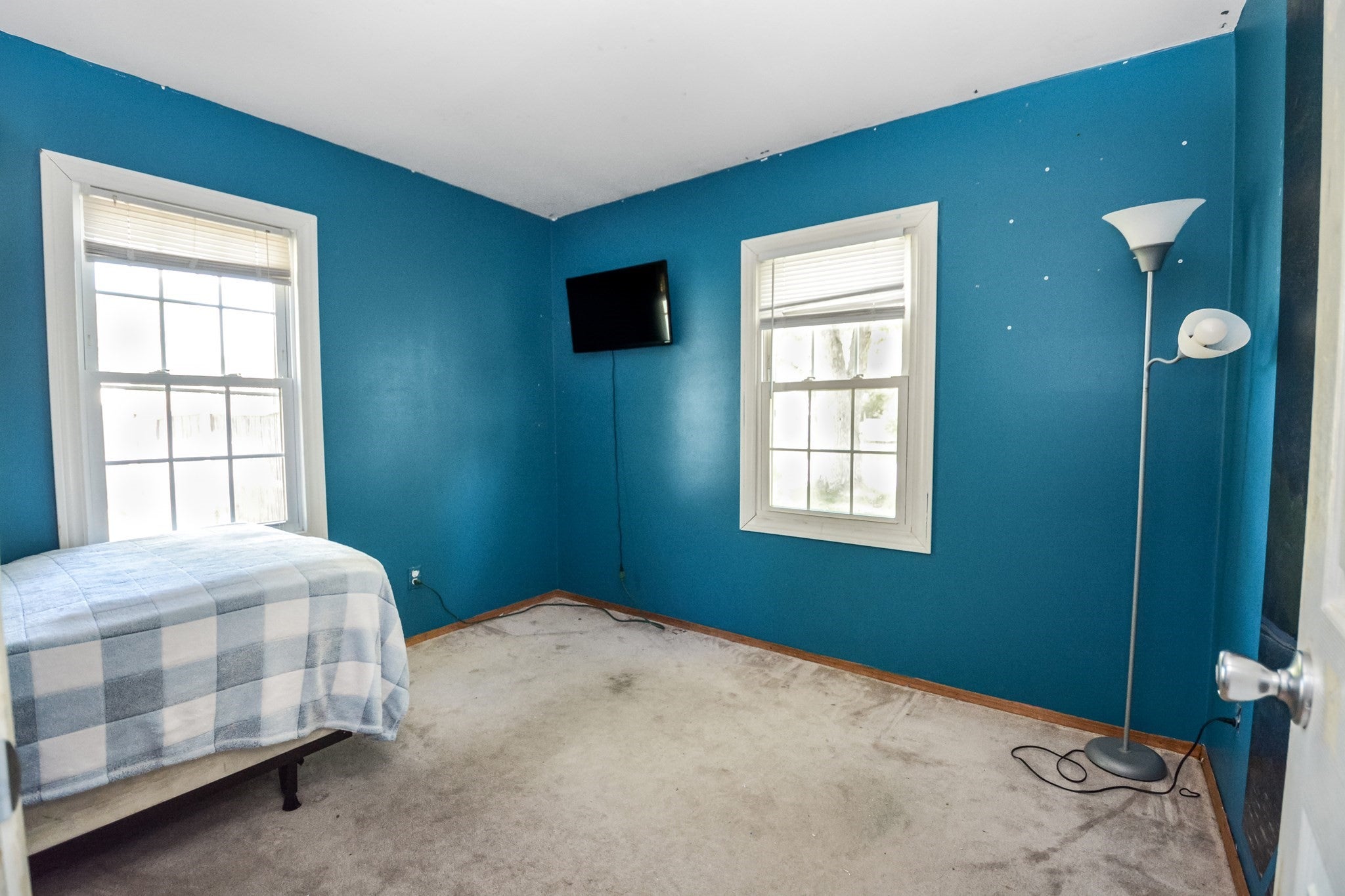 28 Hogg Memorial Dr, Whitman, MA Photo #19