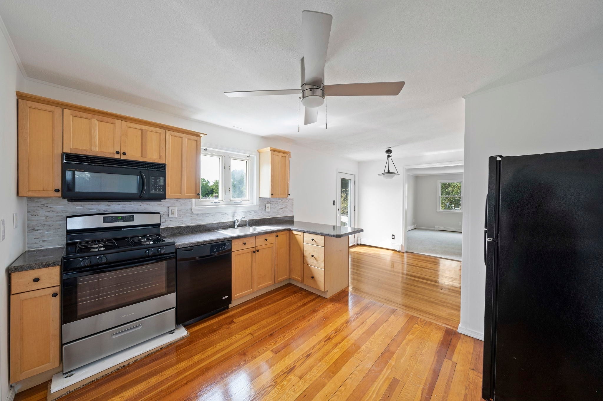 54 Concord Ave #2, Norwood, MA, 54 Concord Ave #2, Norwood, MA Photo #1