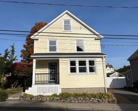 21 Brownville Ave Ipswich MA 01938