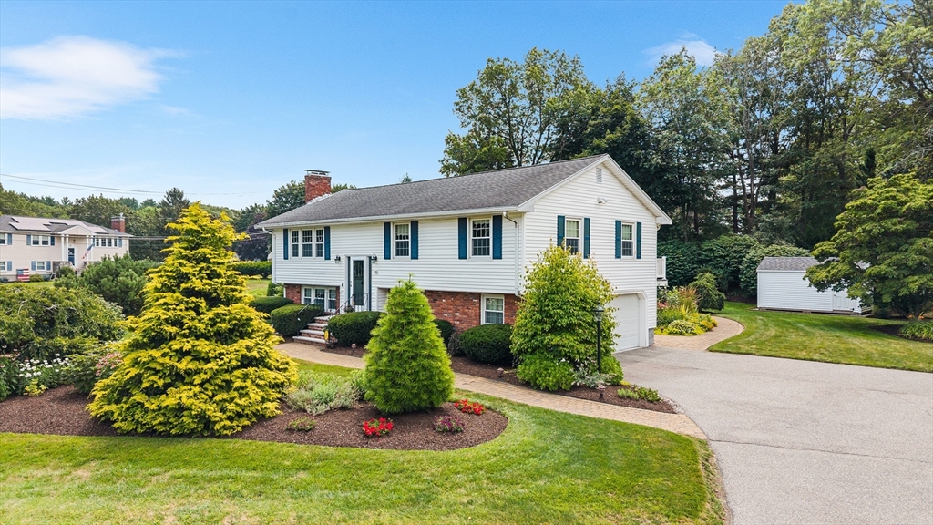 16 Eugene Rd