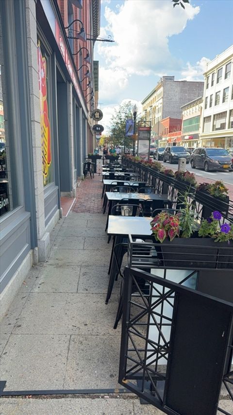76 Merrimack St Lowell MA 01852