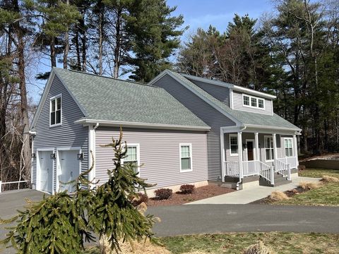 68 Tallyho Dr Springfield MA 01118