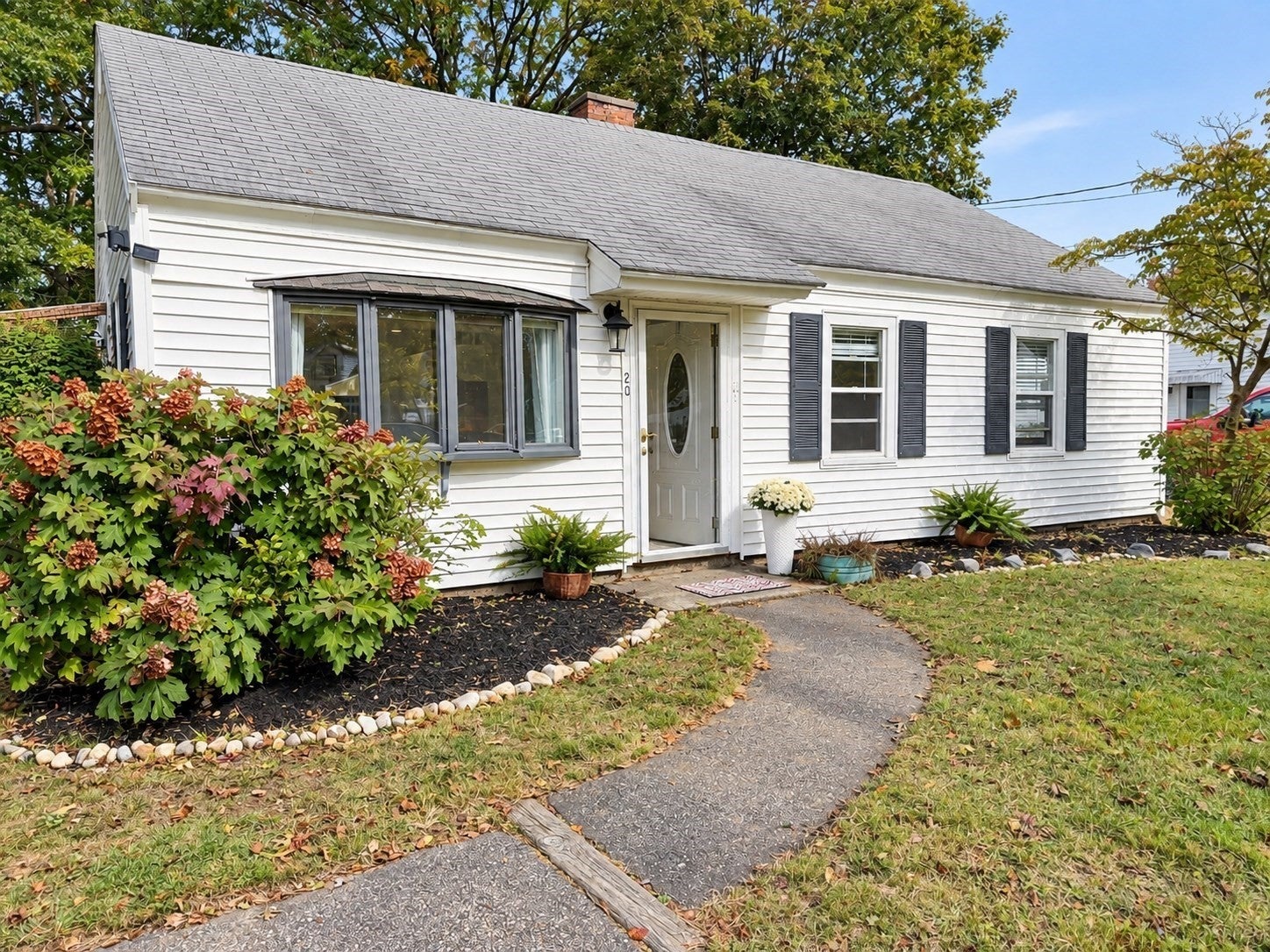 20 Rayburn Rd, Stoughton, MA Photo #1