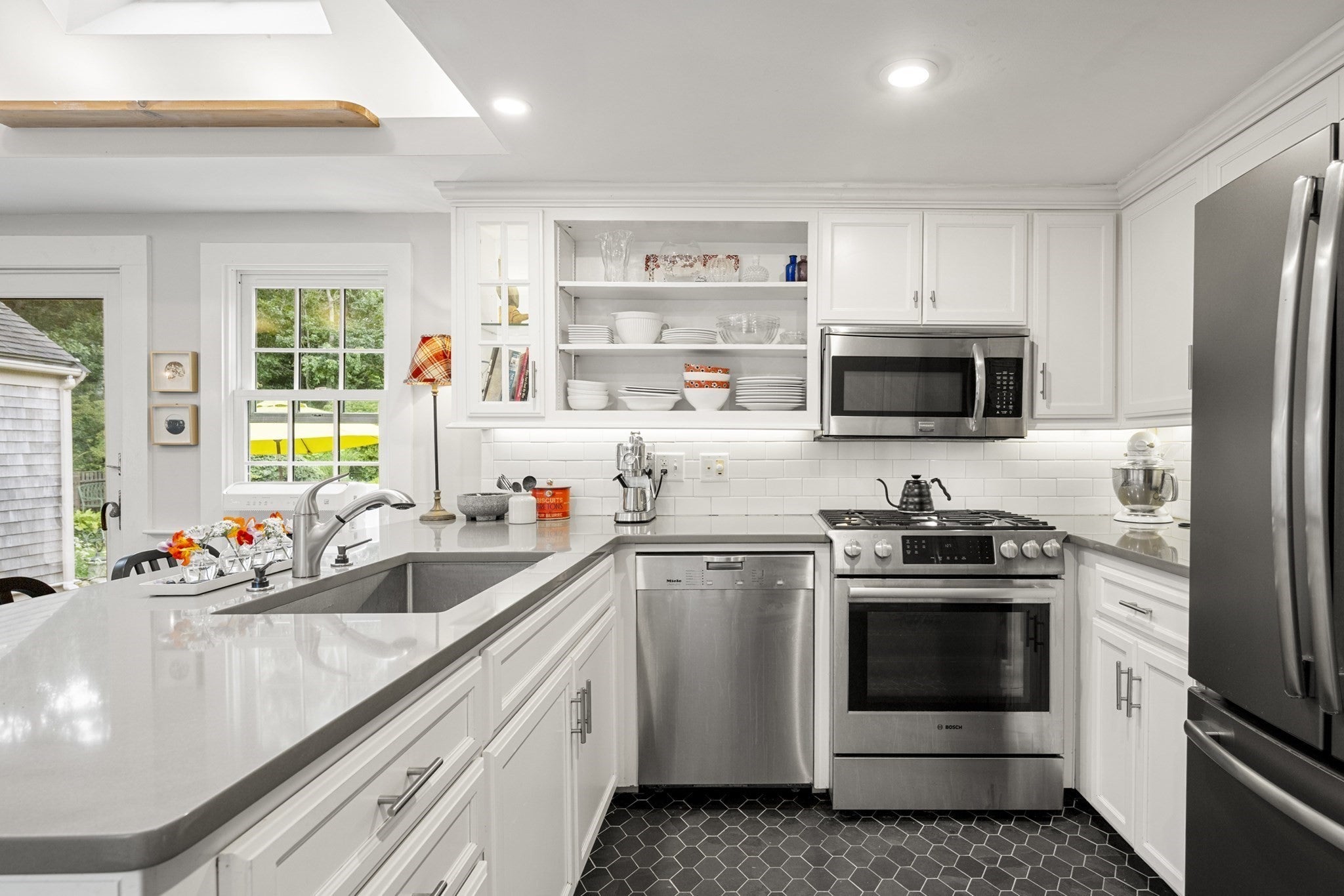 18 Manor Dr, Sandwich, MA Photo #8