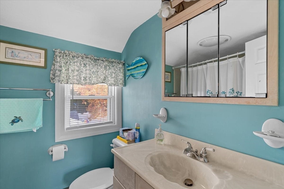 22 Worral Ave, Wareham, MA Photo #28