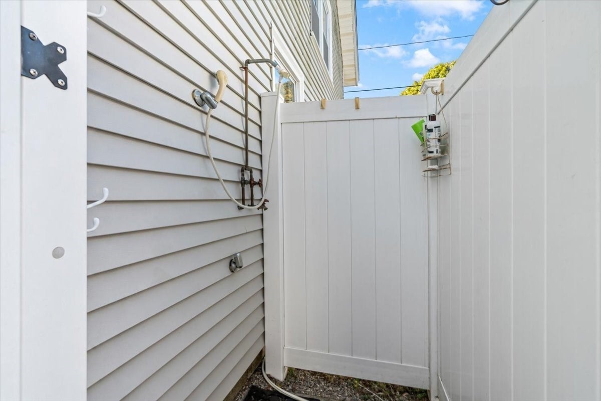 22 Worral Ave, Wareham, MA Photo #31
