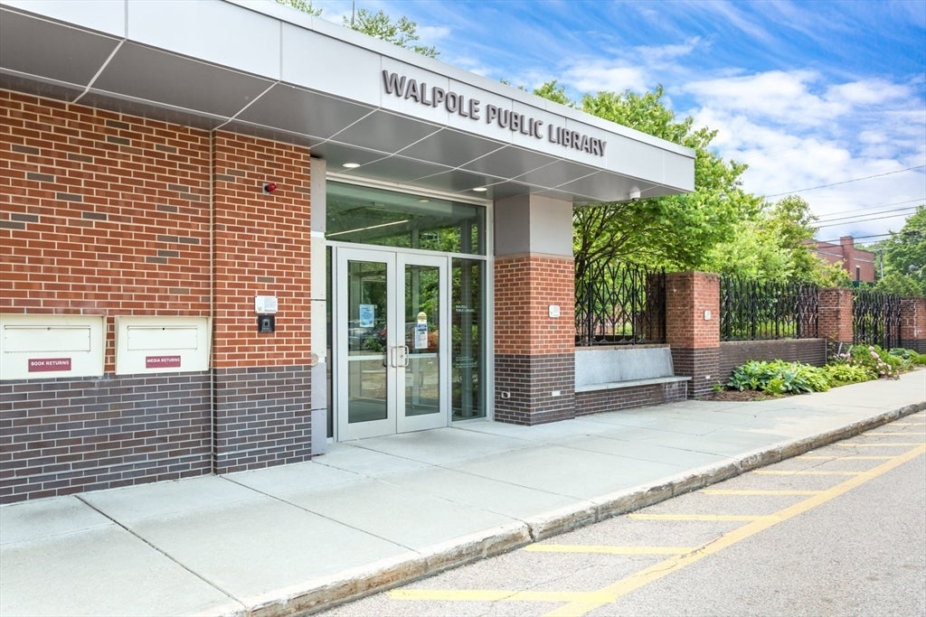1211 Pennington Drive #1211, Walpole, MA, 1211 Pennington Drive #1211, Walpole, MA Photo #39