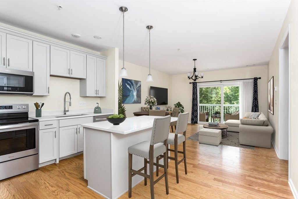 1211 Pennington Drive #1211, Walpole, MA, 1211 Pennington Drive #1211, Walpole, MA Photo #2