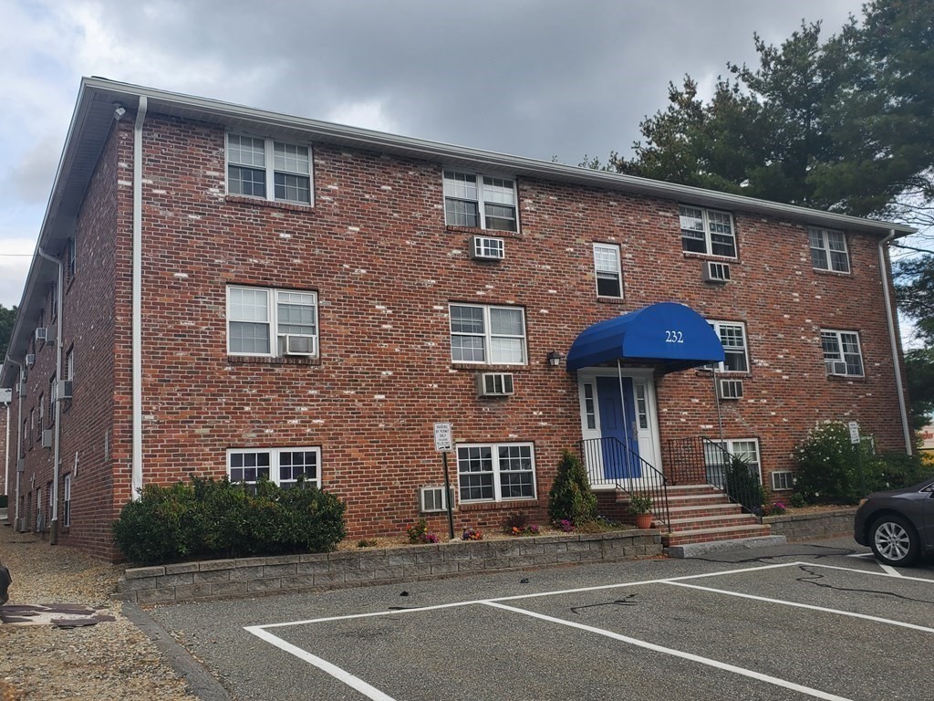 View Newburyport, MA 01950 condo
