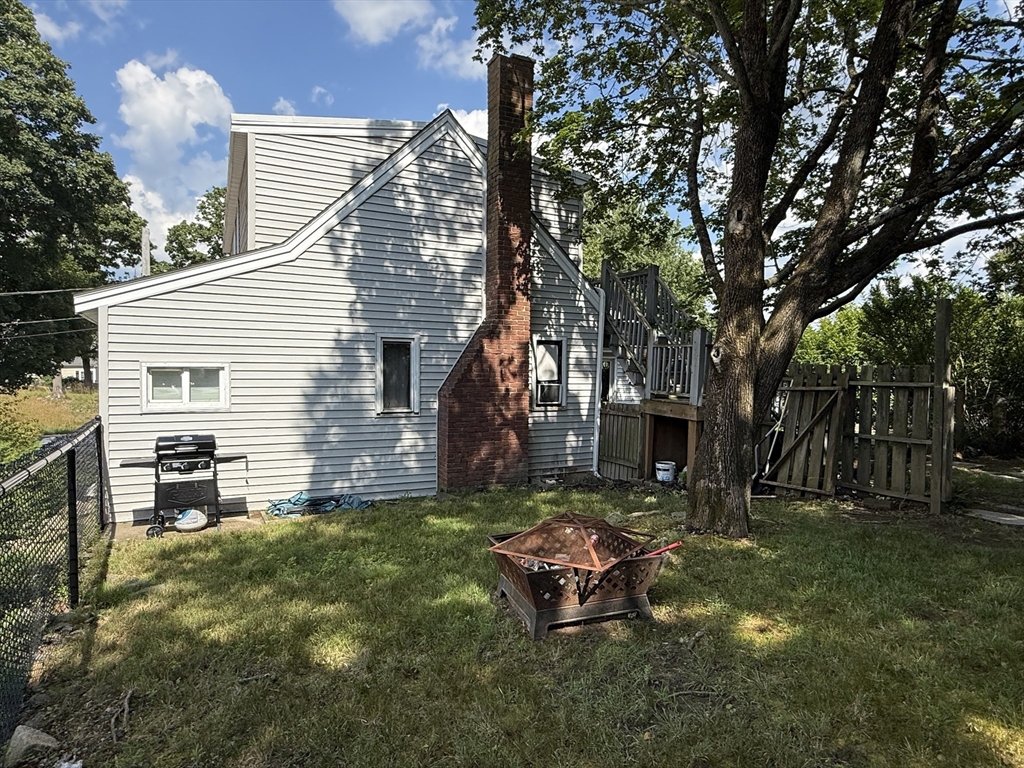16 Lindbergh Ave