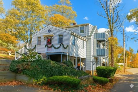 16 Lindbergh Ave Weymouth MA 02188