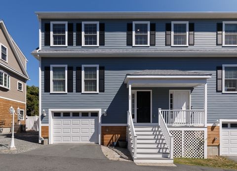 Photo of 11 Elbridge Ln #11, Marblehead, MA 01945 (MLS # 73485669)