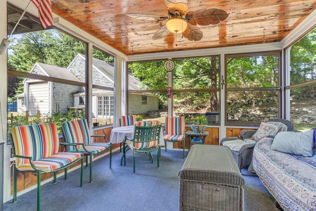 Bellingham, Massachusetts 02019, United States, 3 Bedrooms Bedrooms, ,2 BathroomsBathrooms,Residential,Active,196145