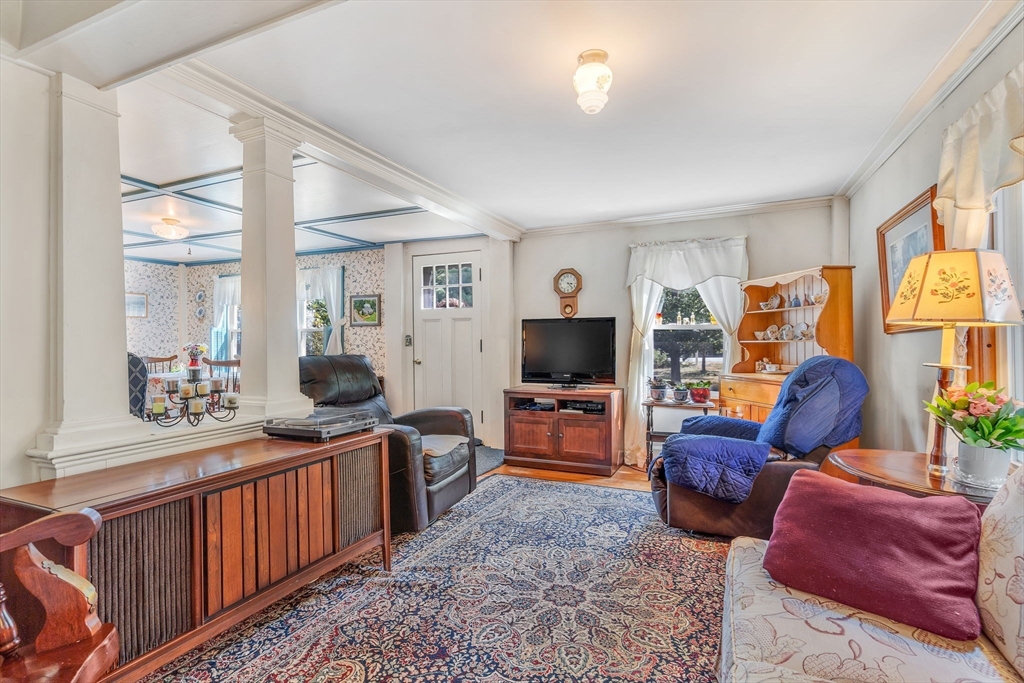 Bellingham, Massachusetts 02019, United States, 3 Bedrooms Bedrooms, ,2 BathroomsBathrooms,Residential,Active,196145