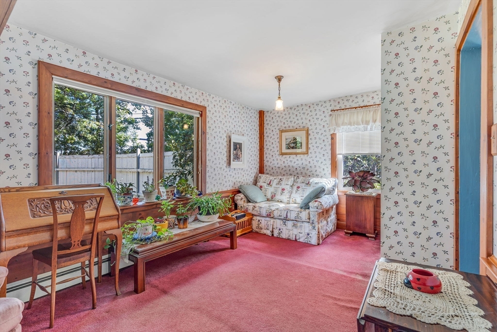 Bellingham, Massachusetts 02019, United States, 3 Bedrooms Bedrooms, ,2 BathroomsBathrooms,Residential,Active,196145