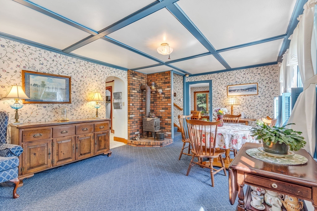 Bellingham, Massachusetts 02019, United States, 3 Bedrooms Bedrooms, ,2 BathroomsBathrooms,Residential,Active,196145