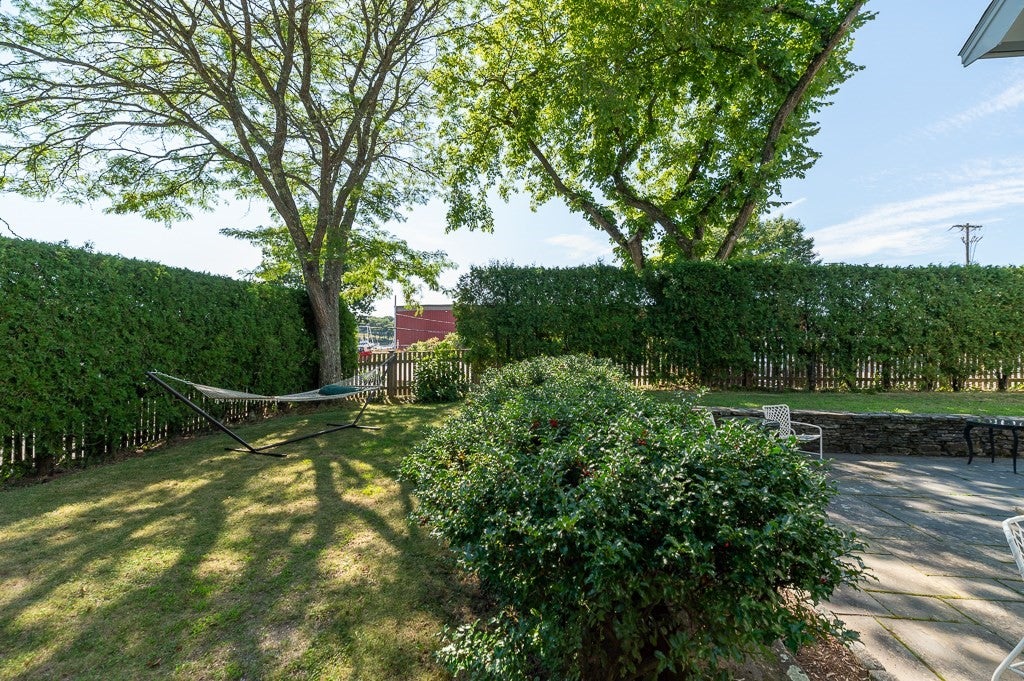 10 Ashland Ave, Manchester, MA, 10 Ashland Ave, Manchester, MA Photo #8