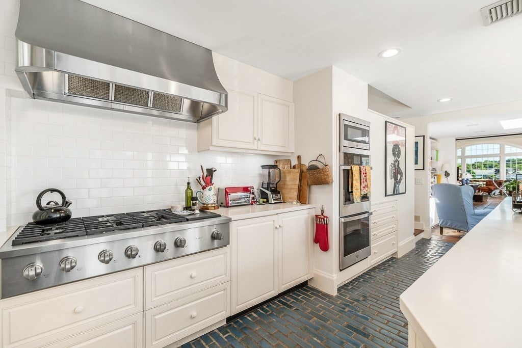 10 Ashland Ave, Manchester, MA, 10 Ashland Ave, Manchester, MA Photo #21